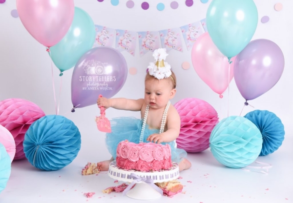 aneta-wojcik-storytellers-photography-weymouth-cake-smash-splash-36-1024×710 Cake Smash Splash Photography Aneta Wojcik