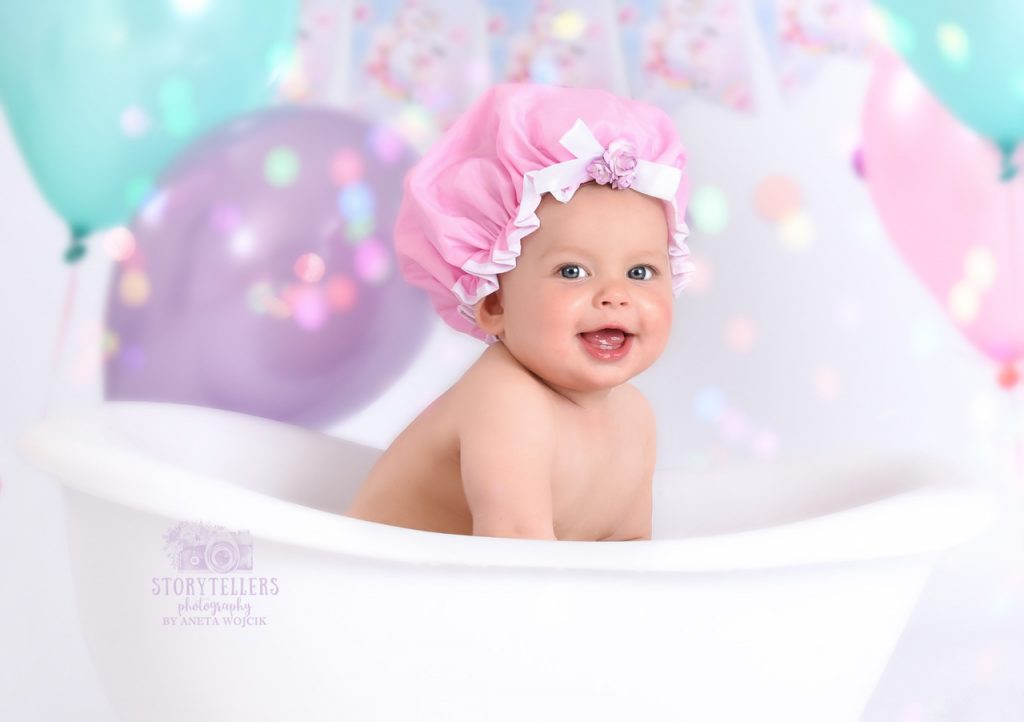 aneta-wojcik-storytellers-photography-weymouth-cake-smash-splash-49-1024×722 Cake Smash Splash Photography Aneta Wojcik