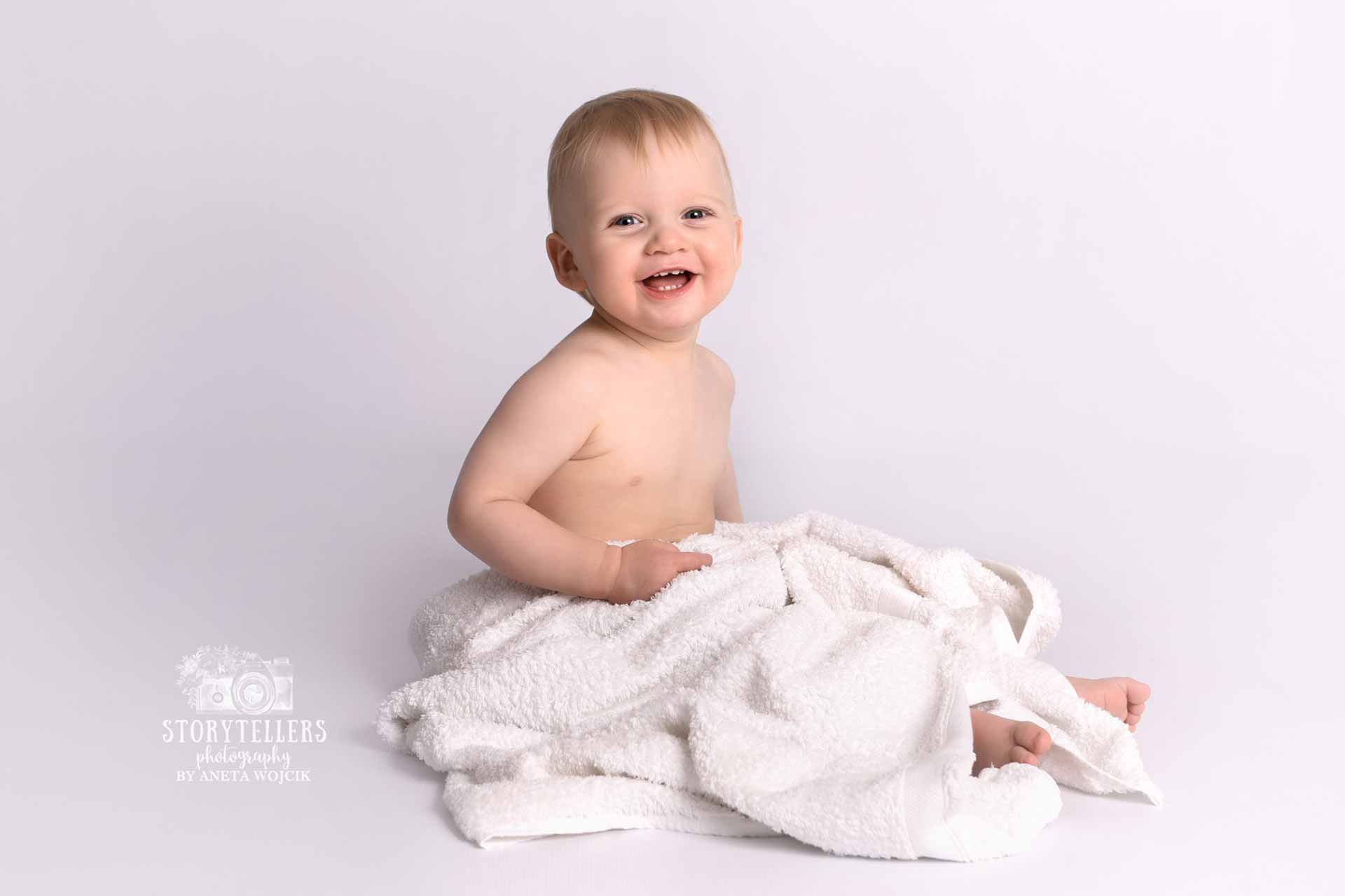aneta-wojcik-photography-cake-smash-splash-0007