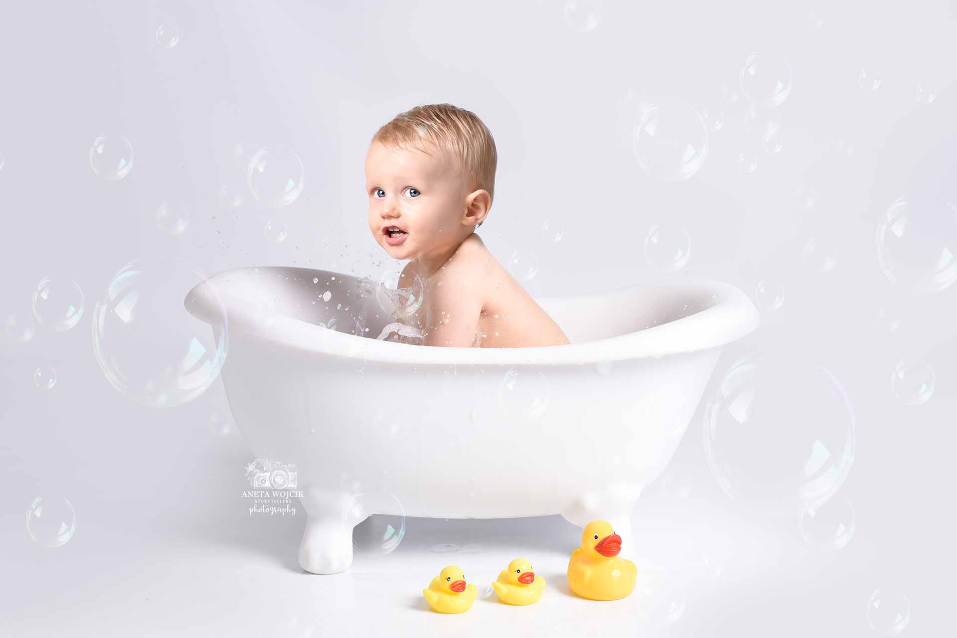 aneta-wojcik-photography-cake-smash-splash-0123