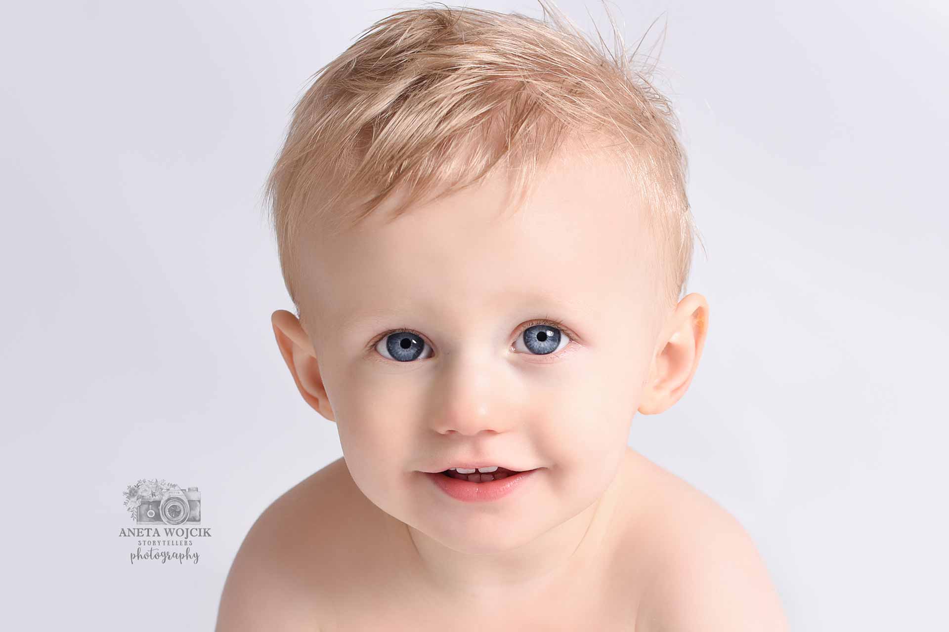 aneta-wojcik-photography-cake-smash-splash-0124